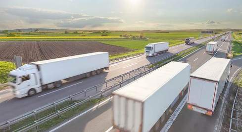 El transporte de mercancías por carretera va recuperando el pulso