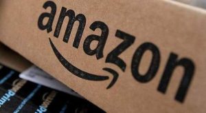 ¿Cuál es el motivo de la propuesta de multa a Amazon por cesión de trabajadores?