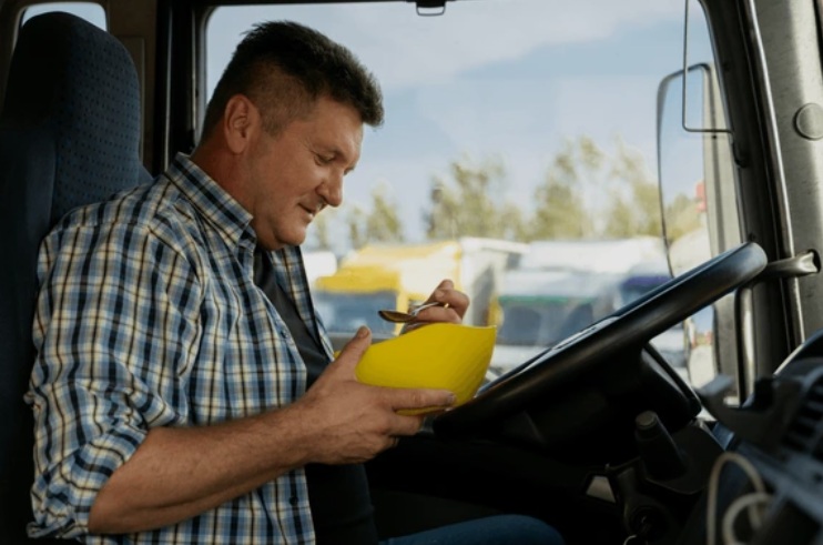 La pausa de la comida como tiempo de trabajo: implicaciones prácticas para el transporte